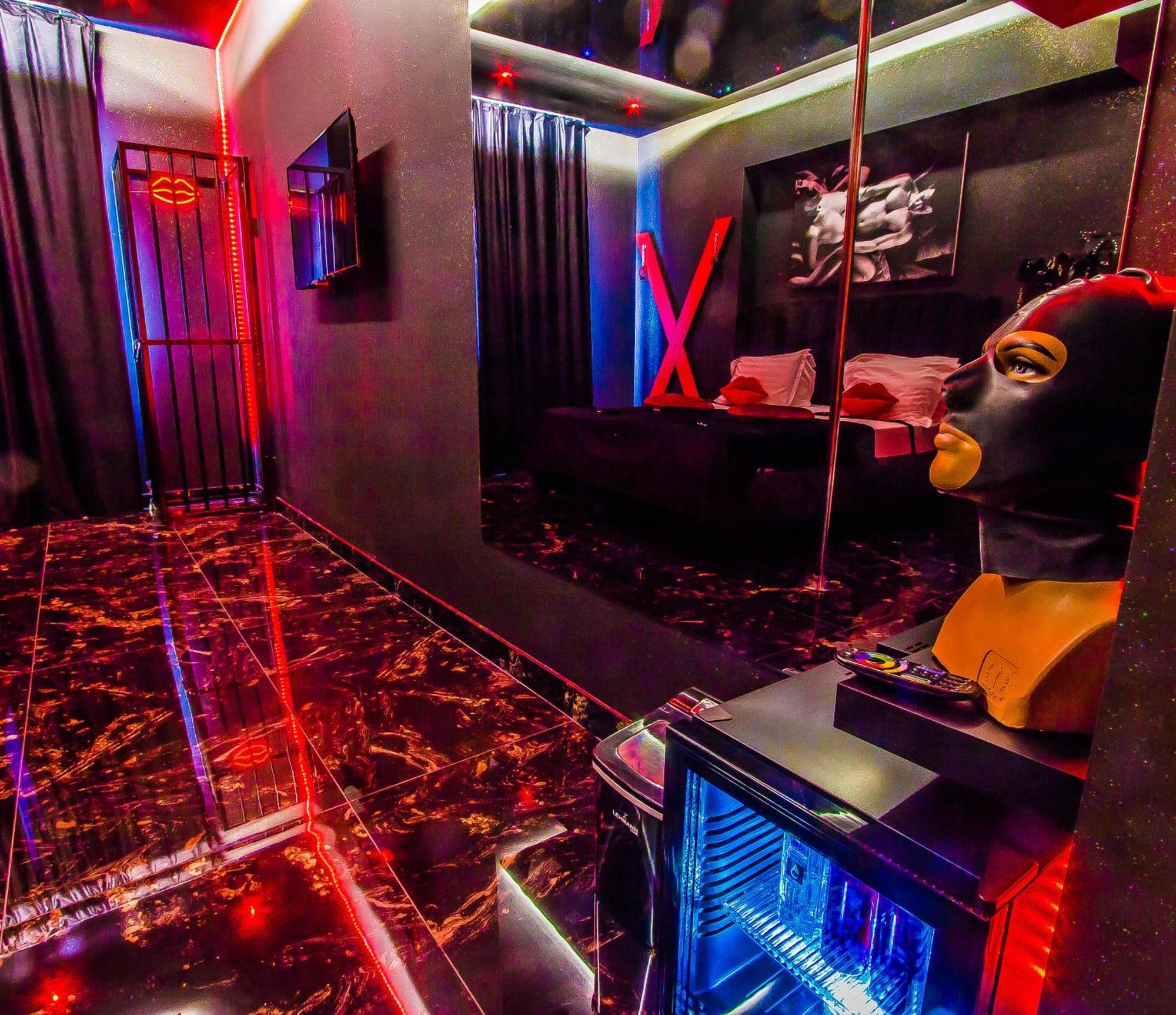 Romeo Nights - Love Rooms - Adults Only Bucarest Esterno foto